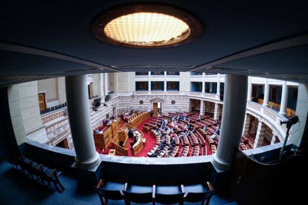 Πρόταση μομφής: Τι προβλέπει το Σύνταγμα και ο κανονισμός της Βουλής - Η διαδικασία