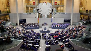 Φρίντριχ Μερτς: Εκλέχτηκε νέος καγκελάριος στη δεύτερη ψηφοφορία με 325 ψήφους