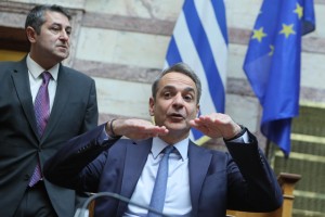 Μητσοτάκης: Τη Δευτέρα στις 5 το απόγευμα περιμένω τους αγρότες στο γραφείο μου – Η ομιλία στην Κοινοβουλευτική Ομάδα