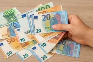 Η κοροϊδία του υπερπλεονάσματος