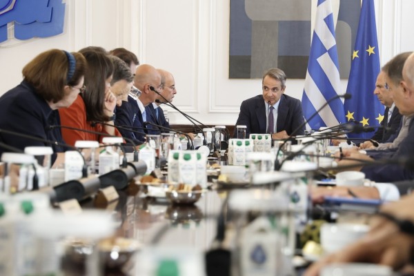 Μητσοτάκης: Από 6 Οκτωβρίου τα διόδια στην Αττική Οδό θα μειωθούν στα 2,5 ευρώ