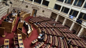 Βουλή: Πέρασε με 158 «ναι» το νομοσχέδιο για τη φαρμακευτική κάνναβη
