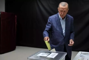 Εκλογές Τουρκία: Εν μέσω δημοσκοπικού «χάους» φόβοι για capital controls μετά από δυνητική νίκη του Ερντογάν