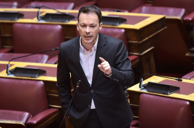 Παρέμβαση Μίλτου Ζαμπάρα για το Λύκειο Νεοχωρίου