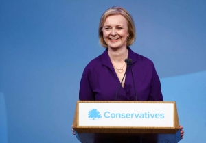 Η Λιζ Τρας είναι η νέα πρωθυπουργός της Βρετανίας