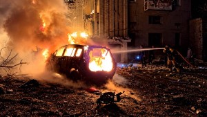 Σοκ και δεος Βίντεο: Η στιγμή που ρωσικός πύραυλος κτυπά το Χάρκοβο