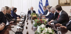 Υπηρεσιακή Κυβέρνηση: Υπουργικό συμβούλιο υπό τον Ιωάννη Σαρμά – Η αναφορά στα Τέμπη