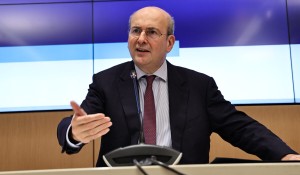 Κ.Χατζηδάκης: «Οι απομακρύνσεις υπουργών έγιναν για λόγους πολιτικής ευαισθησίας και όχι ως παραδοχή ενοχής»