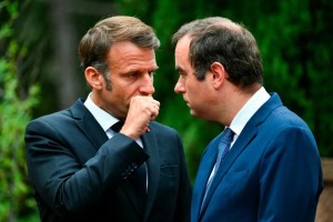 Η Γαλλία σε πολλαπλή κρίση: Πολιτική, οικονομική και κοινωνική αστάθεια