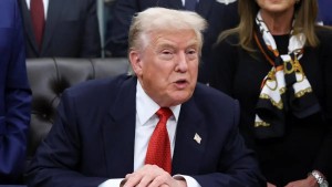 Ν.Τραμπ: Υπέγραψε διάταγμα για άρση δασμών σε ορισμένα προϊόντα – Δείτε ποια αφορά