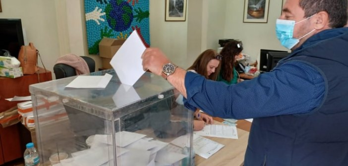 Αιτωλοακαρνανία: Ικανοποίηση στο ΠΑΣΟΚ – ΚΙΝΑΛ για τη συμμετοχή – Πάνω από 5.000 ψήφισαν (Ροή αποτελεσμάτων από τα εκλογικά κέντρα)