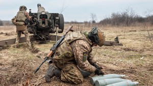 Δείτε γιατί οι Ρώσοι βομβαρδίζουν σχολεία: Η κίνηση των Ουκρανών στρατιωτών που δεν έμεινε απαρατήρητη (βίντεο)