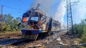 Οι Ρώσοι δεν σταματούν πουθενά: Κατέστρεψαν ακόμα ένα τρένο που μετέφερε γερμανικά όπλα (βίντεο)