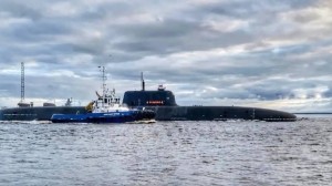 Το ρωσικό «υποβρύχιο της Αποκάλυψης» Khabarovsk βγήκε στη θάλασσα! – Φέρει τις πυρηνικές τορπίλες Poseidon (βίντεο)