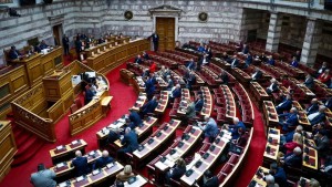 Τα πανεπιστημιακά πτυχία των 300 της Βουλής: Ποιοι έχουν, ποιοι δεν έχουν, ποιοι εγκατέλειψαν, ποιοι δηλώνουν τελειόφοιτοι