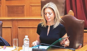 Μαρία Καρυστιανού: Καταγγέλλει απειλές εναντίον της ίδιας και της οικογένειάς της – Τι κατέθεσε στη Δίωξη