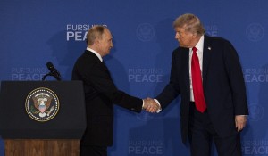 Ψυχρολουσία στους Ευρωπαίους από την θέληση Ν.Τραμπ να τα βρει με την Ρωσία: «Είναι νέα Γιάλτα»