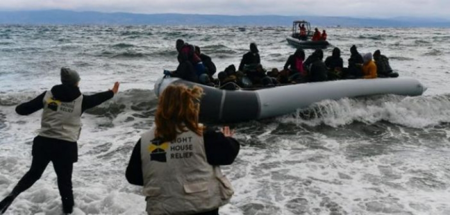 Τραγωδία στην Λέσβο: Πνίγηκε ένα παιδί – Ανέτρεψαν την βάρκα τους οι μετανάστες όταν τους πλησίασε το Λιμενικό.