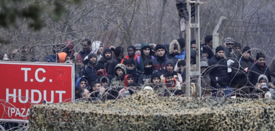 Κόκκινος συναγερμός στα σύνορα – Τέλος η εξέταση ασύλου για ένα μήνα (βίντεο)