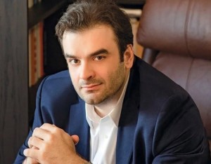 Στην Πάλαιρο ο Κυριάκος Πιερρακάκης – Ποιος τον φιλοξενεί και με ποιον Αιτωλοακαρνάνα πολιτικό συνέφαγε!