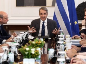 Τελευταίο Υπουργικό Συμβούλιο πριν τις διακοπές με το βλέμμα στη ΔΕΘ