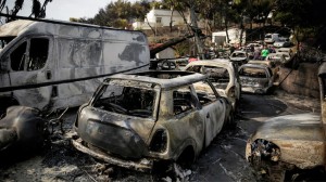 Μάτι: Τους ζητούν να πληρώσουν τέλη για καμένα οχήματα με προσαύξηση 7 ετων! - «Μας καλούν να πληρώσουμε για κάτι που δεν υπάρχει»
