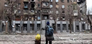 Πόλεμος στην Ουκρανία: Μαριούπολη «ώρα μηδέν» – Τελεσίγραφο Μόσχας για παράδοση και «σιγή» από το Κίεβο