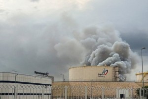 Το Ιράν κτύπησε βιομηχανικές εγκαταστάσεις στο Μπαχρέιν (βίντεο)