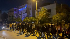 Νίκη Κεραμέως: Πορεία διαμαρτυρίας του Ρουβίκωνα έξω από το σπίτι της Υπουργού Εργασίας