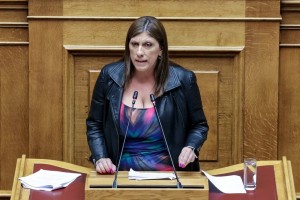 Ζ.Κωνσταντοπούλου: «Γενοκτονικού τύπου οι σφαγές των προβάτων»