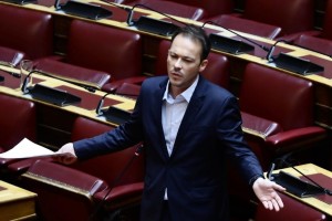 Μίλτος Ζαμπάρας: Κατεβάζουν τους διακόπτες στους αγρότες, ανοίγουν δρόμο στα συμφέροντα