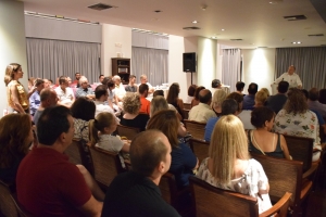 Η Ζανέτ Τσίπρα στη δυναμική συγκέντρωση νίκης του Σταύρου Καραγκούνη στο Αγρίνιο