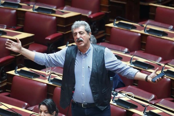 Παύλος Πολάκης: Επιστρέφει στην Κοινοβουλευτική Ομάδα του ΣΥΡΙΖΑ