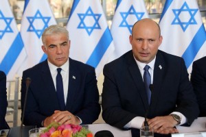 Kοινό ψηφοδέλτιο από τον τέως Ισραηλινό πρωθυπουργό &amp; τον επικεφαλής της αντιπολίτευσης για ανατροπή του Νετανιάχου