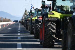 Οι αγρότες «σπάνε» τα μπλόκα για τους πολίτες που έχουν πρόβλημα υγείας αλλά… η ΕΛ.ΑΣ. όχι!