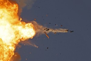Βίντεο: Οι IDF πλήττουν βάσεις της Χεζμπολάχ στον Λίβανο και κάποιοι δίπλα χορεύουν ανέμελα σε techno party!