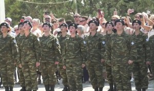 Λαμία: Ιστορική μέρα για τον ελληνικό στρατό – Ορκίστηκαν οι πρώτες γυναίκες εθελόντριες