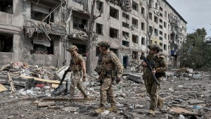 Εθελούσιες παραδόσεις και δεκάδες απώλειες: Οι Ουκρανοί εξολοθρεύονται στο πέρασμα Ποκρόβσκ – Μίρνογκραντ (βίντεο)