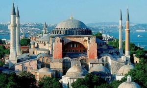 Η κίνηση-ματ που μπορούν να κάνουν Αθήνα-Φανάρι για να μετανιώσει πικρά η Άγκυρα την μετατροπή της Αγιάς Σοφιάς σε τζαμί