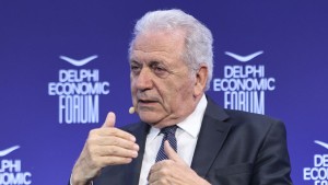 Qatargate: Ένταλμα σύλληψης για τον Αβραμόπουλο από τη βελγική Δικαιοσύνη, έχω δηλώσει στο Πόθεν Έσχες τις αμοιβές μου από τη ΜΚΟ, απαντά
