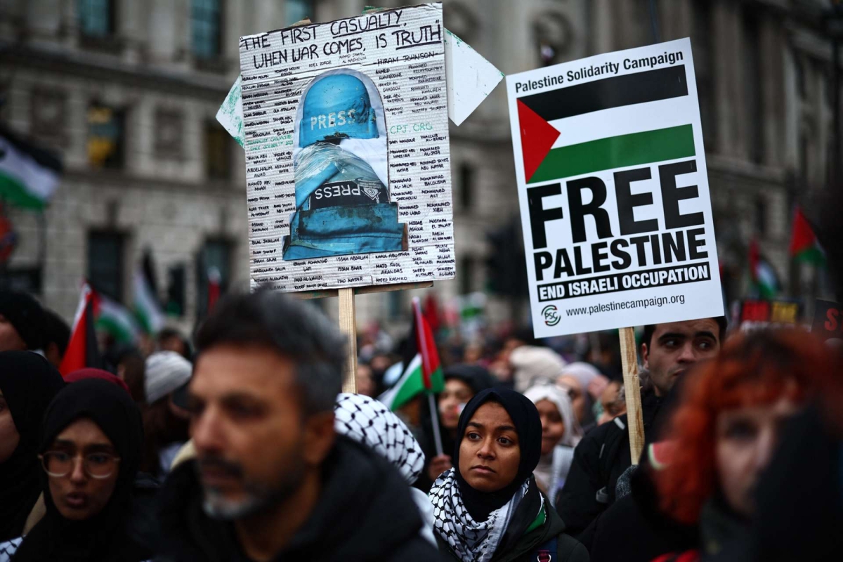 Λονδίνο: Καταγγελία στη Σκότλαντ Γιάρντ για γενοκτονία στη Γάζα και πιθανή συνενοχή της βρετανικής κυβέρνησης