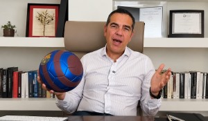 Αλέξης Τσίπρας: Στα χρώματα της Μπαρτσελόνα το νέο κόμμα – «Φτιάχνουμε ομάδα για πρωτάθλημα»
