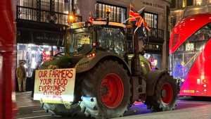 Λονδίνο: Τρακτέρ στο κέντρο της πόλης – Κινητοποιήσεις των Βρετανών αγροτών