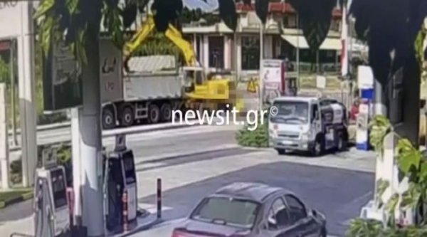 Βίντεο με το μοιραίο χτύπημα του εκσκαφέα στον άτυχο 24χρονο εργάτη που έχασε την ζωή του στο Αγρίνιο