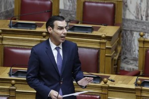 Θεμιστοκλέους: «250 νέα ασθενοφόρα στον στόλο του ΕΚΑΒ – Προχωρούν οι διαδικασίες για προσλήψεις διασωστών»