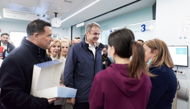 Κυριάκος Μητσοτάκης: Πρωτοχρονιάτικη επίσκεψη στο Νοσοκομείο «Γεώργιος Γεννηματάς»