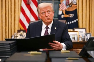 Ντόναλντ Τραμπ: Ομπάμα, Χίλαρι και Μπάιντεν είναι εμπλεκόμενοι στην υπόθεση της ρωσικής φάρσας