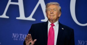 Ν.Τραμπ: Όλες οι φορές που έχει αποτελέσει στόχο επιθέσεων – Ερωτήματα για την ασφάλειά του