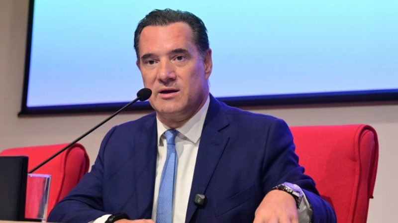 Γεωργιάδης: Εκατό φορές θα διαφημίσω την εταιρεία La Vie En Rose που κάνει δωρεές στο ΕΣΥ