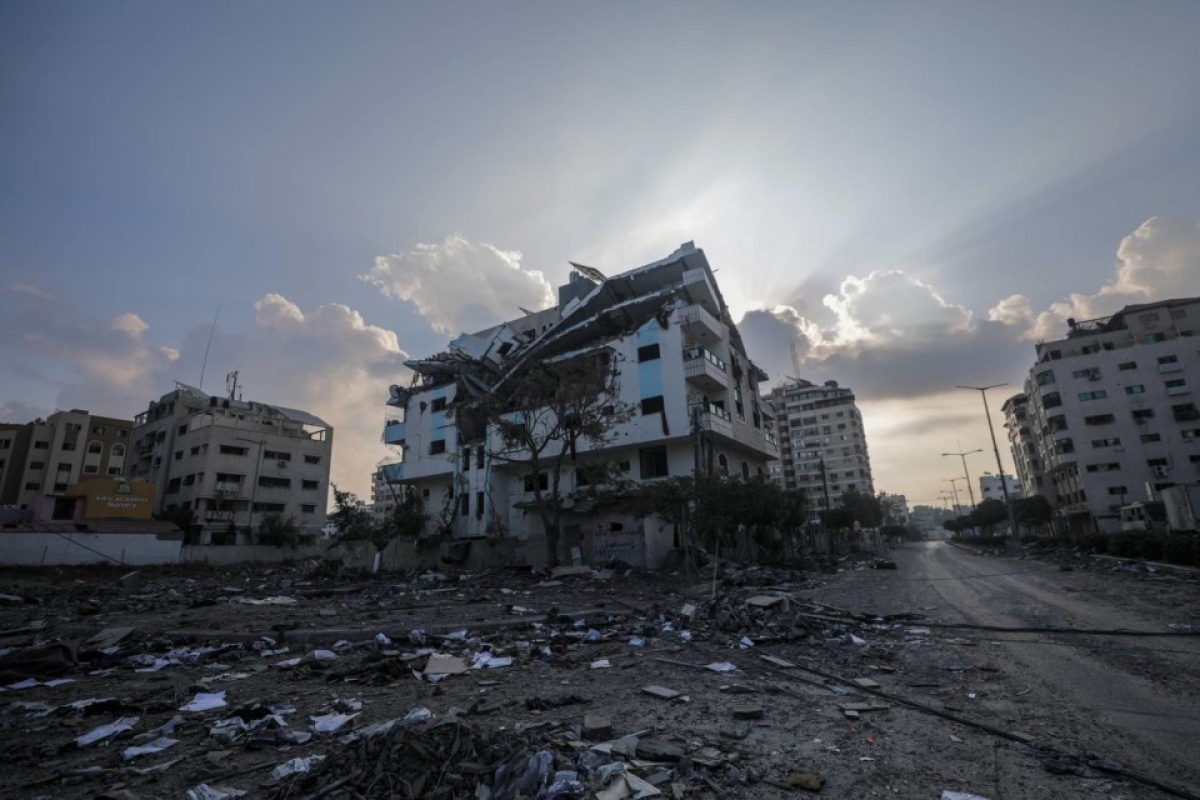 Ο ισραηλινός στρατός ανατίναξε το κοινοβούλιο της Γάζας (βίντεο)
